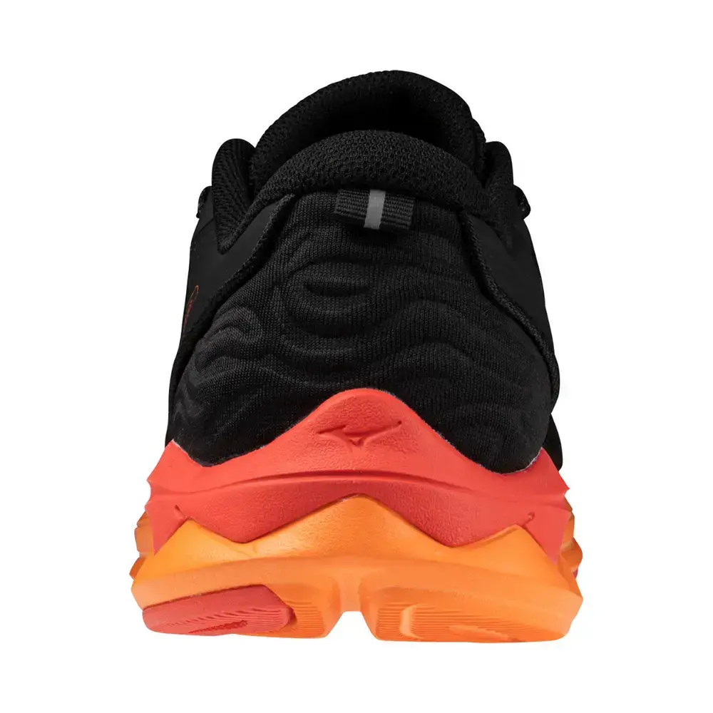 boty Mizuno Revolt 3 black / nasturtium / cayenne > EU 43 / UK 9